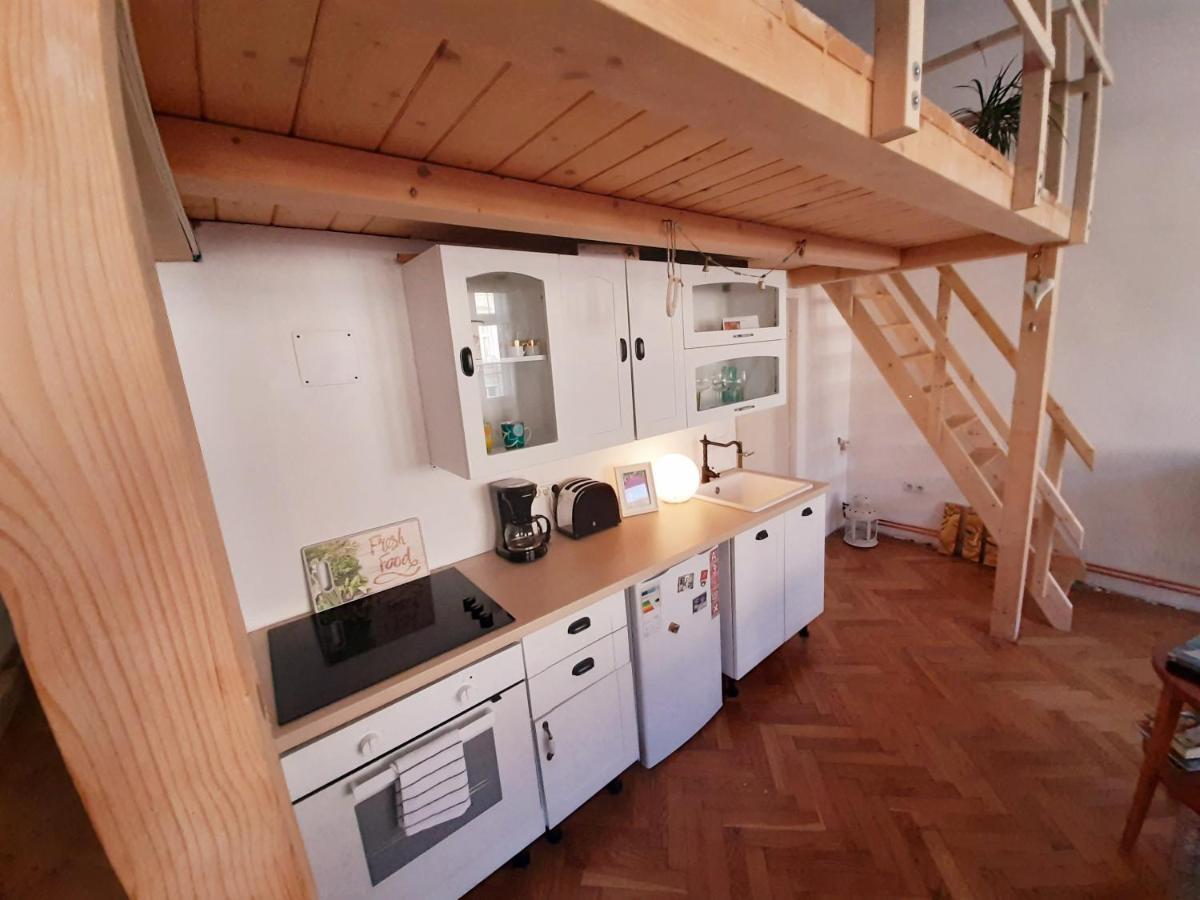 Central Loft Apartment Брашов Екстериор снимка